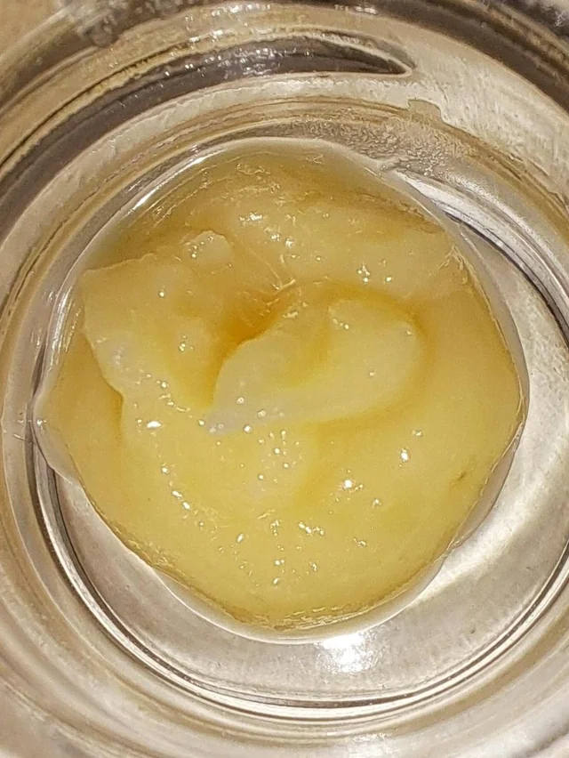 You are currently viewing Cannabis Distillate vs. Live Resin vs. Live Rosin